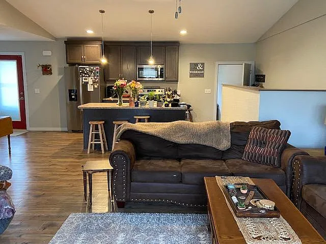 112 Forest Ave N — Photo 13