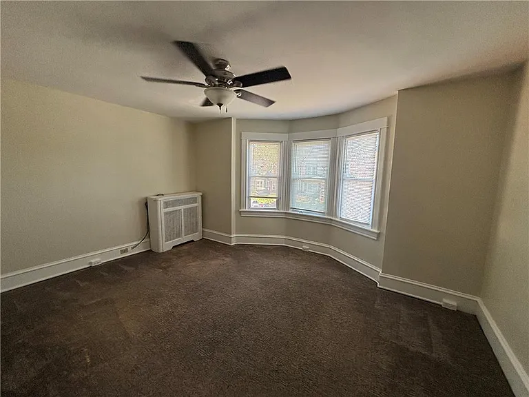 2238 Fairview Ave — Photo 13