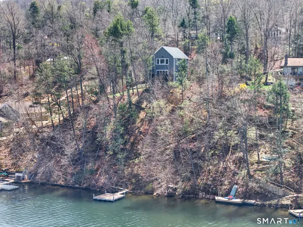 145 Lakeview Terrace, Newtown, CT 06482