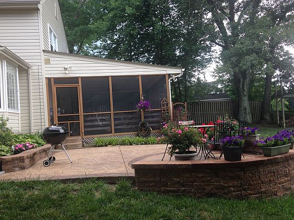 350 sq ft screened in porch