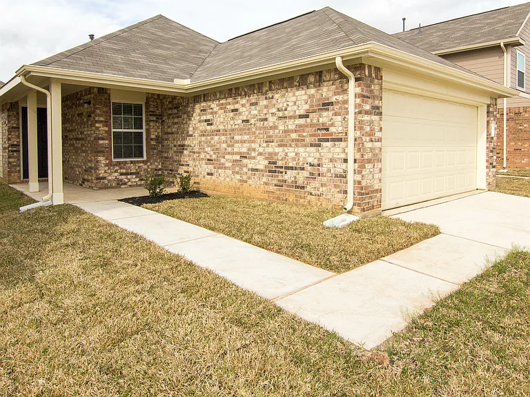 24222 Treviso Gardens Dr — Photo 3
