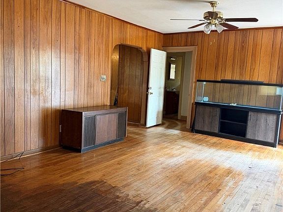 5th image of 1304 E 52nd Street E