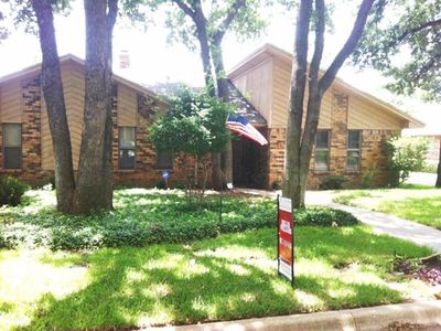 1906 Springbranch Dr, Arlington, TX, 76006