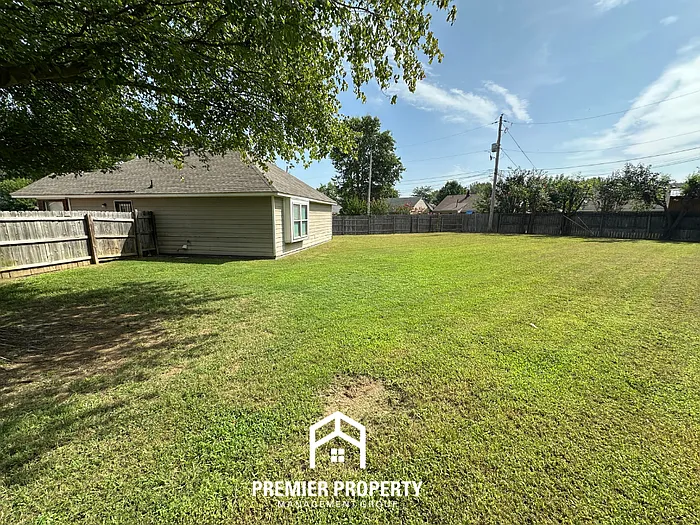 5340 Village Oak Cv — Photo 17