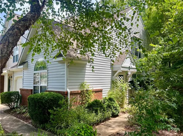 873 Creek Crossing Trl, Whitsett, NC 27377