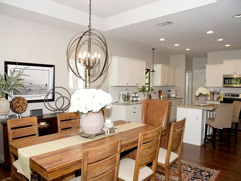 416 Aruba Way — Photo 8