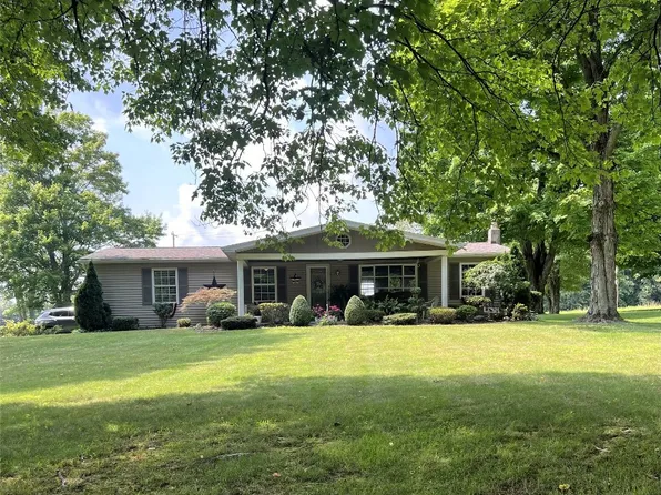 4239 Mercer St, Sandy Lake, PA 16145