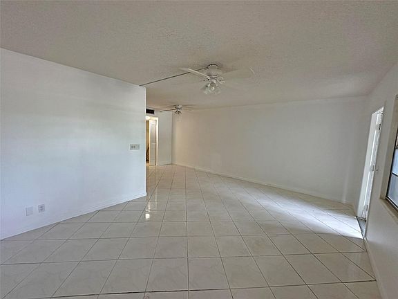4th image of 1031 Berkshire B #1031