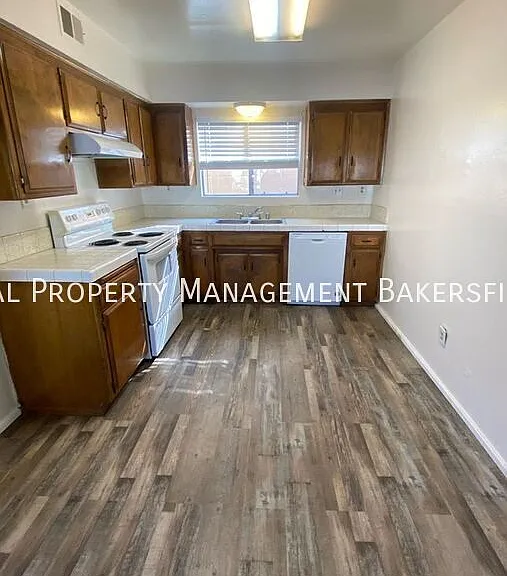 3116 Stine Rd #G — Photo 1
