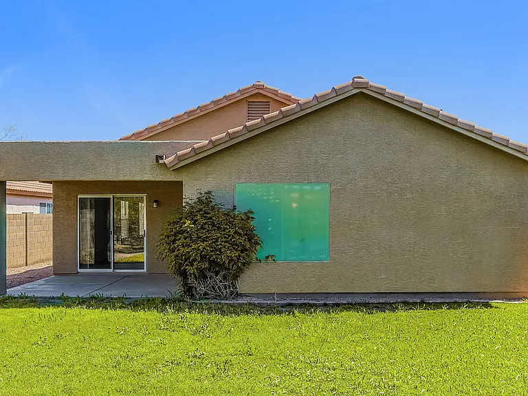 510 N Danyell Dr — Photo 19