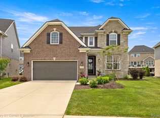 47975 Leland Dr, Northville, MI 48168