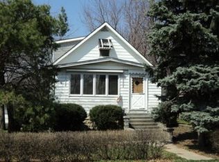 7600 Garden Ln, Justice, IL 60458