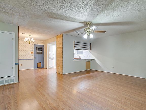 5th image of 336 Hillside Ct