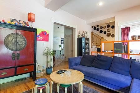 Chinese cabinet imported from Singapore comes with the house