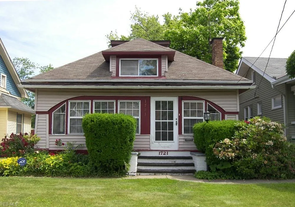 1721 Avalon Rd photo 1