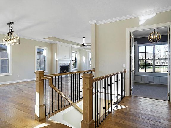 5th image of 9589 Fair Oaks Dr