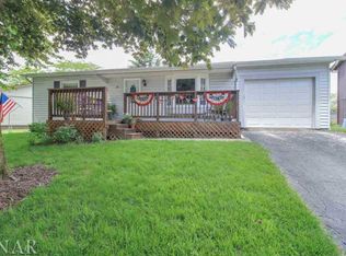 11 Ivey Ct, Bloomington, IL 61701