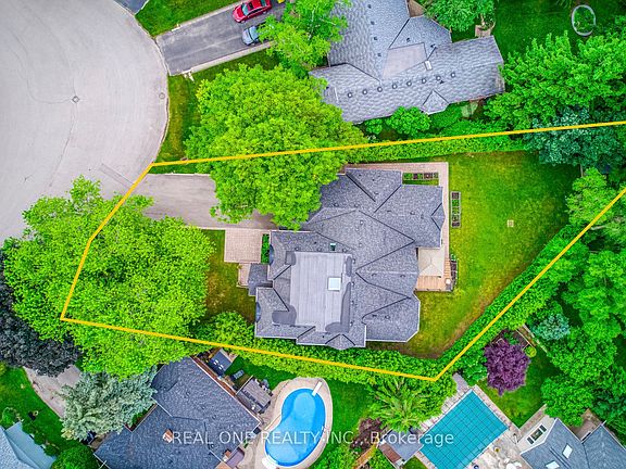 3rd image of 332 Sawyer Rd