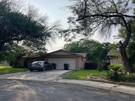 2nd image of 7507 Fairington Dr