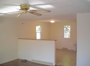 12 Burke St, Groveland, MA 01834