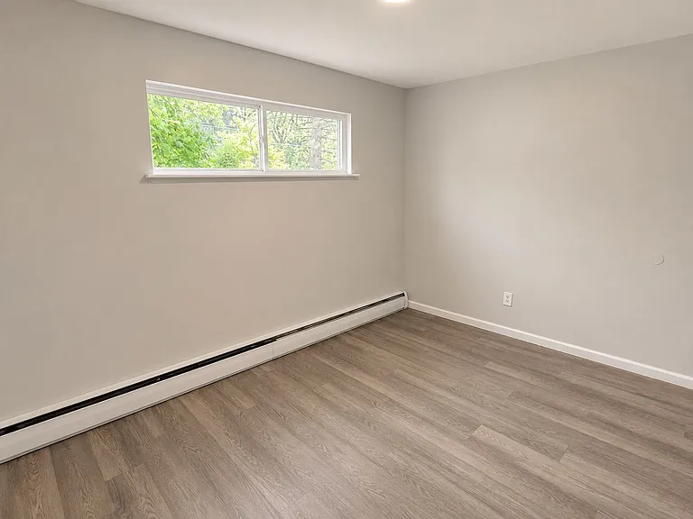 161 Lucy Rd — Photo 10