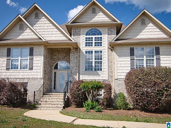 2nd image of 205 Madison Ln
