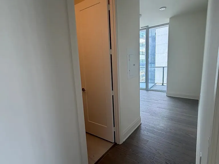 8960 Jane St #Penthouse 102 — Photo 10