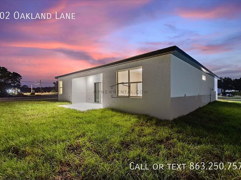 402 Oakland Ln — Photo 30