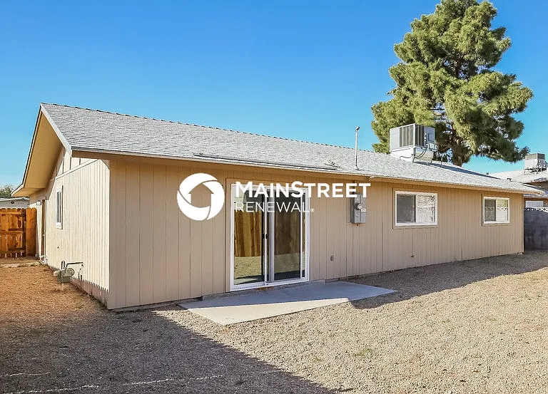 2126 Citroen St — Photo 15