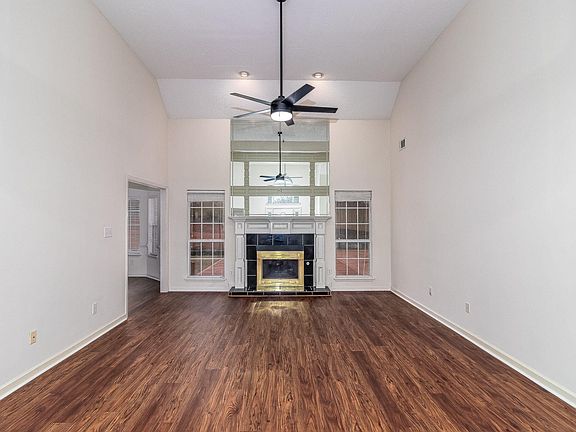 5th image of 4712 Walnut Hill Drive