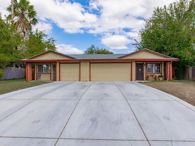 7450 Della Cir, Sacramento, CA, 95828
