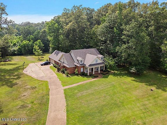 2nd image of 5049 Springridge Rd