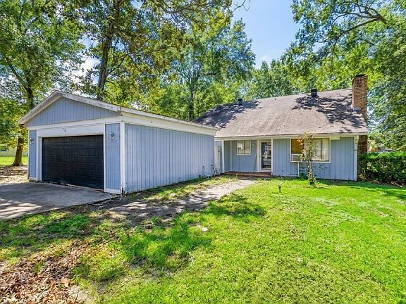 2nd image of 292 Autumn Ln
