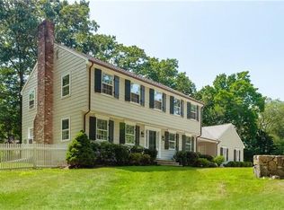 22 Barlow Pl, Fairfield, CT 06824