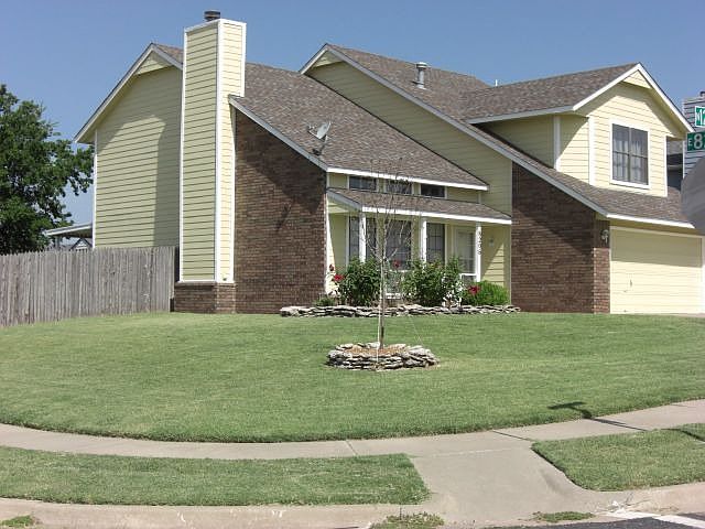 Nice Corner Lot