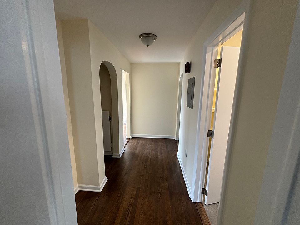 1st image of 65 Ludlow St Floor 2