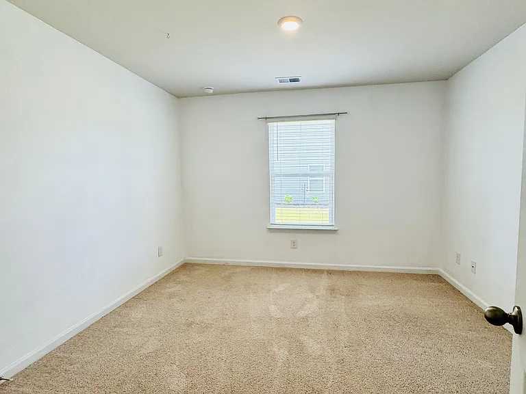 809 Woodland Farms Cir — Photo 16