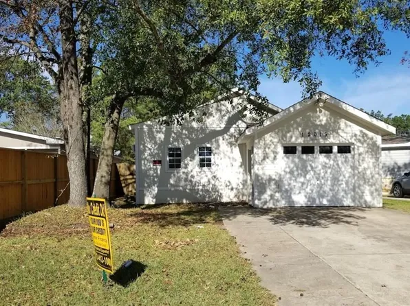 12015 Greencanyon Dr, Houston, TX 77044
