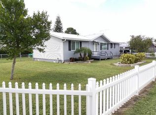 10 Plum Ave, Frostproof, FL 33843