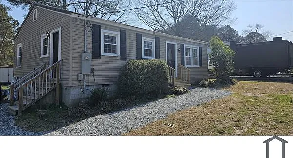 3 bed, 1008 sqft, $1,485 — Photo 3