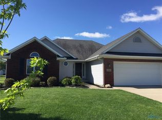 2179 Old Trail Dr, Northwood, OH 43619