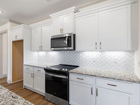 7th image of this home