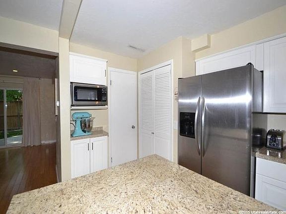 4th image of 1684 E Cannes Way