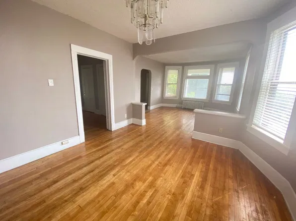 208 Piedmont Ave, 208 Piedmont Ave APT 1, Duluth, MN 55806