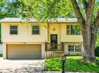 605 Wheaton Rd, Iowa City, IA 52246