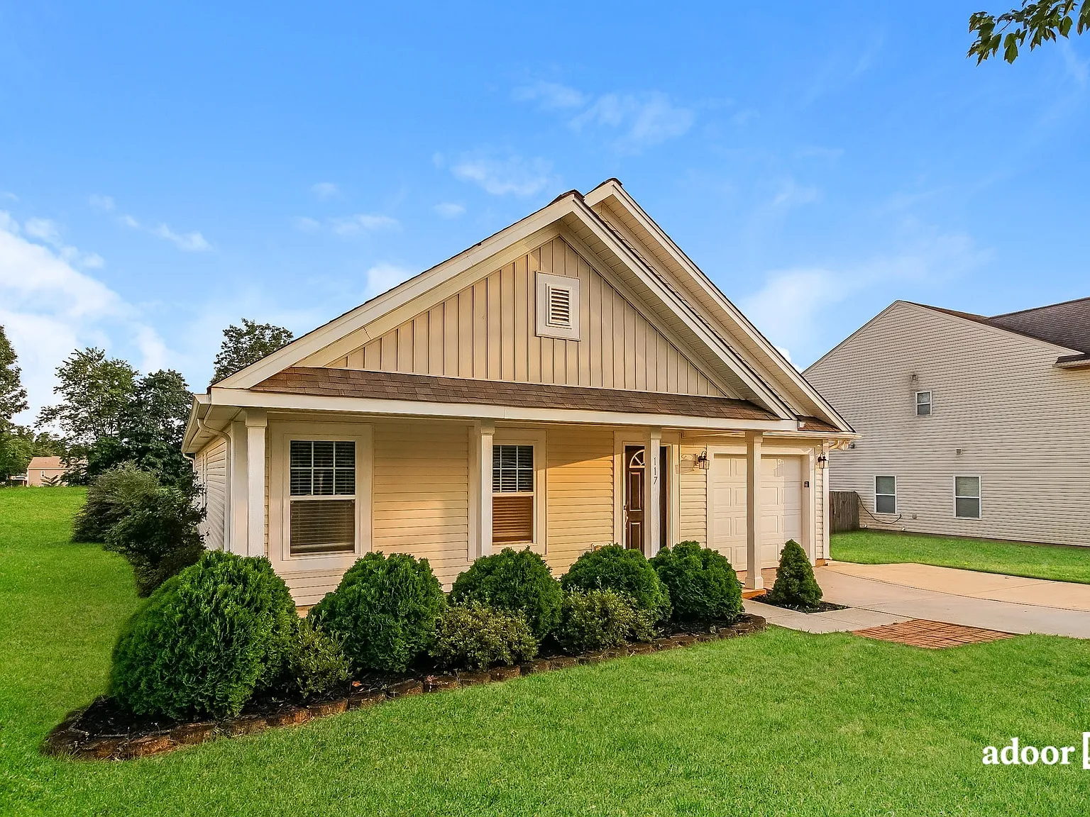 3 bed, 2.0 bath, 1522 sqft, $1,695 — Photo 2