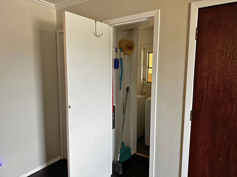 1609 Sunnyside Ln — Photo 24