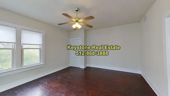 1607 S Austin Ave #B — Photo 6