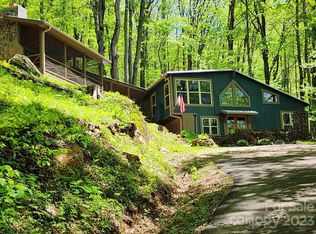 1458 Winter Star Rd, Burnsville, NC 28714