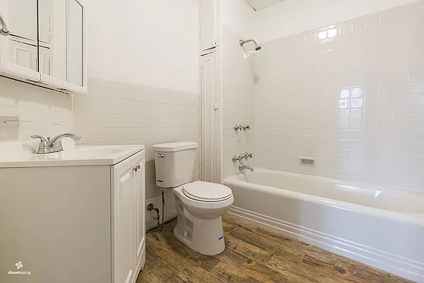 Rented by Dixon Advisory USA Inc. | media 18